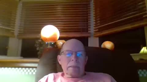 Snapshot of aguynrkfrd chatting on 10-13-25, 10:15 aguynrkfrd online show from 10-13-25, 10:15