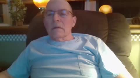 Snapshot of aguynrkfrd chatting on 02-08-26, 10:18 aguynrkfrd online show from 02-08-26, 10:18