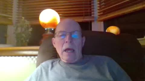 Snapshot of aguynrkfrd chatting on 02-14-26, 10:12 aguynrkfrd online show from 02-14-26, 10:12