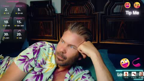 Blue Eyed Handsome Man online show from 04-27-26, 12:41