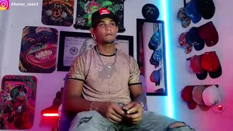 Snapshot of aharon_sexo1 chatting on 01-01-25, 06:47 Aharon Zamora online show from 01-01-25, 06:47