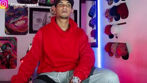 Snapshot of aharon_sexo1 chatting on 01-06-25, 04:36 Aharon Zamora online show from 01-06-25, 04:36