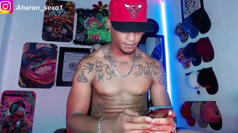 Snapshot of aharon_sexo1 chatting on 01-12-25, 10:56 Aharon Zamora online show from 01-12-25, 10:56