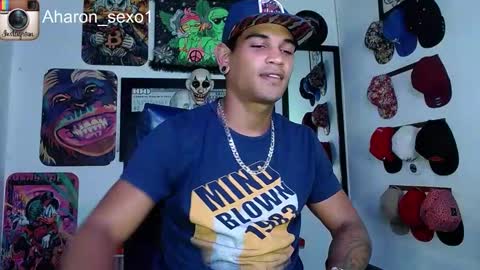 Snapshot of aharon_sexo1 chatting on 01-20-25, 07:25 Aharon Zamora online show from 01-20-25, 07:25