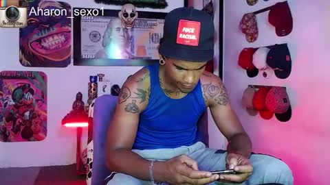 Snapshot of aharon_sexo1 chatting on 01-26-25, 10:57 Aharon Zamora online show from 01-26-25, 10:57