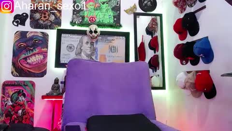 Snapshot of aharon_sexo1 chatting on 02-10-25, 06:20 Aharon Zamora online show from 02-10-25, 06:20