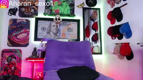 Snapshot of aharon_sexo1 chatting on 02-11-25, 03:29 Aharon Zamora online show from 02-11-25, 03:29