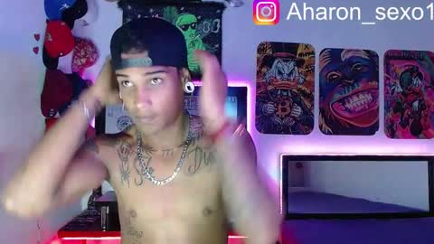 Snapshot of aharon_sexo1 chatting on 03-08-25, 07:05 Aharon Zamora online show from 03-08-25, 07:05