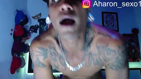 Snapshot of aharon_sexo1 chatting on 03-10-25, 06:16 Aharon Zamora online show from 03-10-25, 06:16