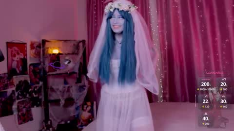 Snapshot of ahegame chatting on 10-31-25, 02:07 Coraline online show from 10-31-25, 02:07