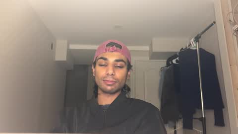 Snapshot of ahmedkhan632131 chatting on 01-08-26, 07:32 Dylan online show from 01-08-26, 07:32