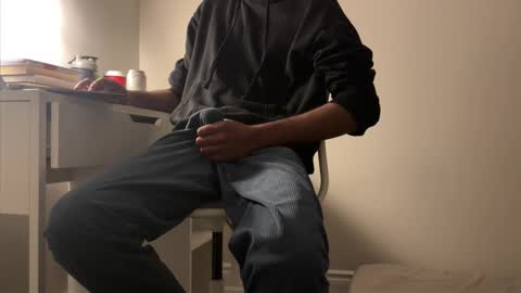 Snapshot of ahmedkhan632131 chatting on 03-08-26, 05:55 Dylan online show from 03-08-26, 05:55