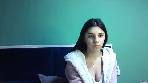 Selena online show from 01-07-25, 05:12