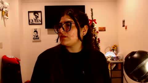 Snapshot of ahrianabluff_ chatting on 11-11-25, 02:11 Ahriana Bluff online show from 11-11-25, 02:11