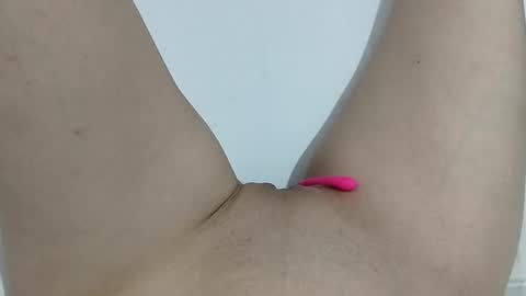 Snapshot of ahsexi chatting on 01-07-26, 12:13 Taylor online show from 01-07-26, 12:13