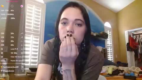 Kat online show from 04-17-26, 11:19