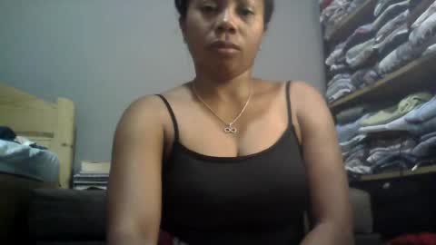 Snapshot of aicha_boobs chatting on 06-13-26, 02:42 Aicha boobs online show from 06-13-26, 02:42