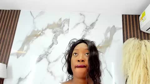 Aida  online show from 03-08-25, 03:45