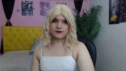 Snapshot of aidan_twink chatting on 01-19-25, 10:49 AIDAN online show from 01-19-25, 10:49