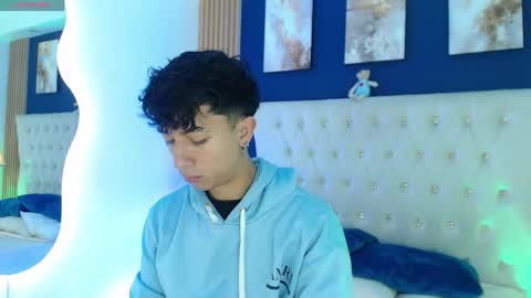 Aiden online show from 04-17-26, 01:03