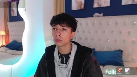 Aiden online show from 04-25-26, 01:03