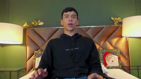 Snapshot of aiden_royce chatting on 11-30-25, 03:21 aiden_royce online show from 11-30-25, 03:21