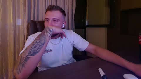 Snapshot of aidenmatthew chatting on 11-09-25, 08:40 Aiden online show from 11-09-25, 08:40