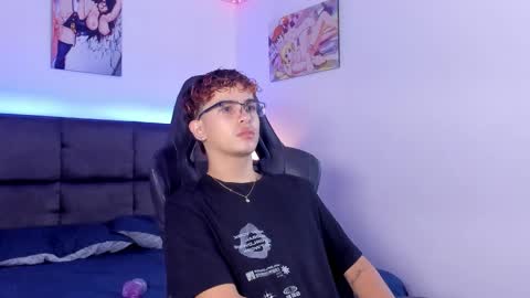 Aiden  online show from 10-20-25, 12:05