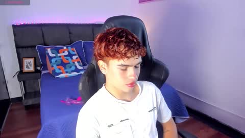 Aiden  online show from 12-04-25, 01:09