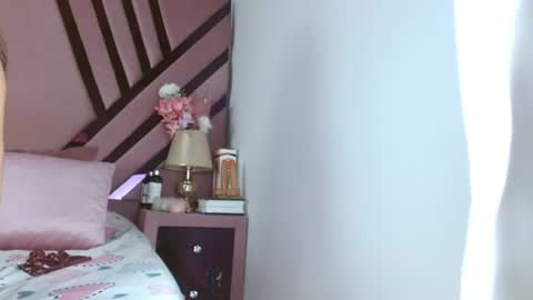 aiilynsmiith online show from 07-28-26, 03:46