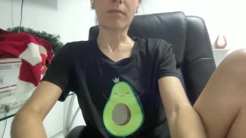 Aile online show from 12-05-24, 02:53