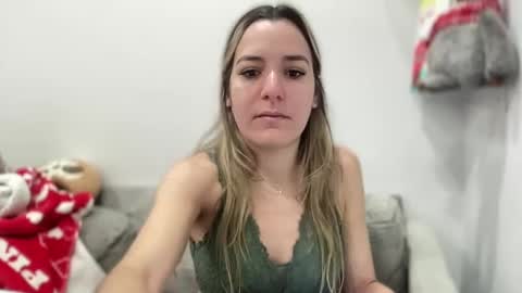 Aile online show from 03-08-25, 01:57