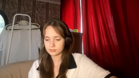 Kira online show from 10-08-25, 11:08