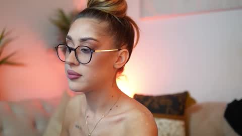  Aileen  online show from 11-13-25, 07:46