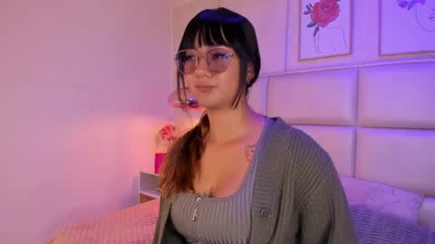 Aily Yozuko online show from 05-20-26, 02:40