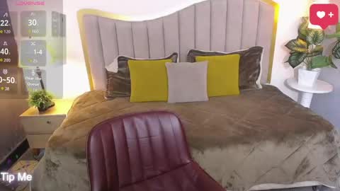 Ailyn rouss online show from 04-26-26, 01:25