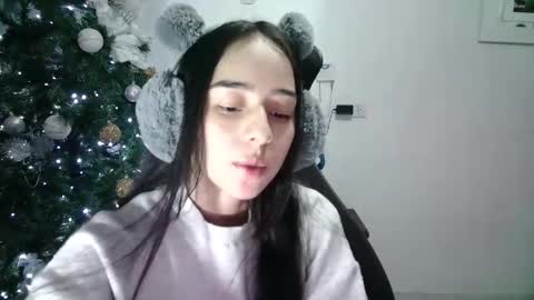 Snapshot of aineangeel chatting on 01-11-25, 12:44 AINE online show from 01-11-25, 12:44