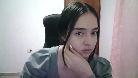 Snapshot of aineangeel chatting on 09-16-25, 01:39 AINE online show from 09-16-25, 01:39