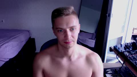 Snapshot of aintwefunkin chatting on 05-24-26, 01:49 free your mind and your ass will follow online show from 05-24-26, 01:49