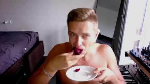 Snapshot of aintwefunkin chatting on 07-21-26, 10:17 free your mind and your ass will follow online show from 07-21-26, 10:17