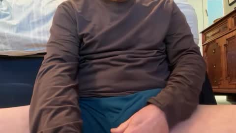 Snapshot of airier chatting on 01-18-26, 09:51 airier online show from 01-18-26, 09:51