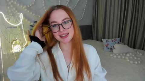 Louise online show from 12-15-25, 06:01