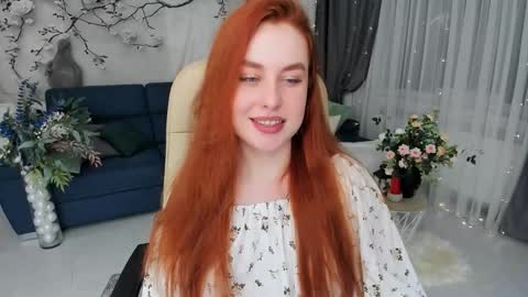 Snapshot of airysilhouette chatting on 02-08-26, 07:28 Louise online show from 02-08-26, 07:28