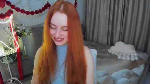 Snapshot of airysilhouette chatting on 02-11-26, 01:10 Louise online show from 02-11-26, 01:10