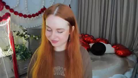 Snapshot of airysilhouette chatting on 02-26-26, 10:03 Louise online show from 02-26-26, 10:03