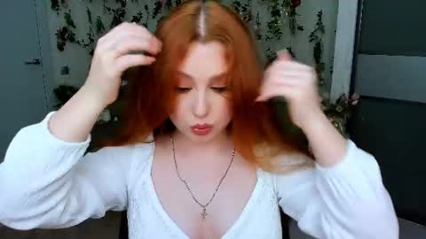 Louise online show from 06-21-26, 07:27