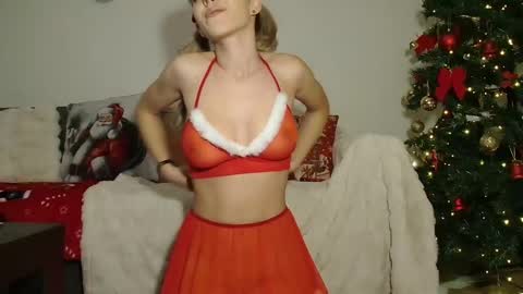 Snapshot of aisha4fun chatting on 12-22-24, 05:23 Aisha online show from 12-22-24, 05:23