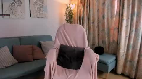 Aisha online show from 07-10-26, 02:08