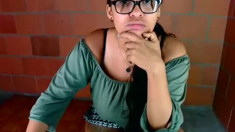 aisha koswell3 online show from 11-14-25, 01:32