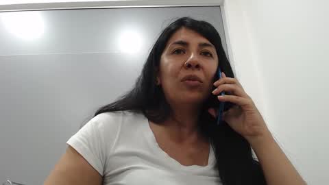 Snapshot of aisha_latina chatting on 02-27-25, 06:53 Katie online show from 02-27-25, 06:53